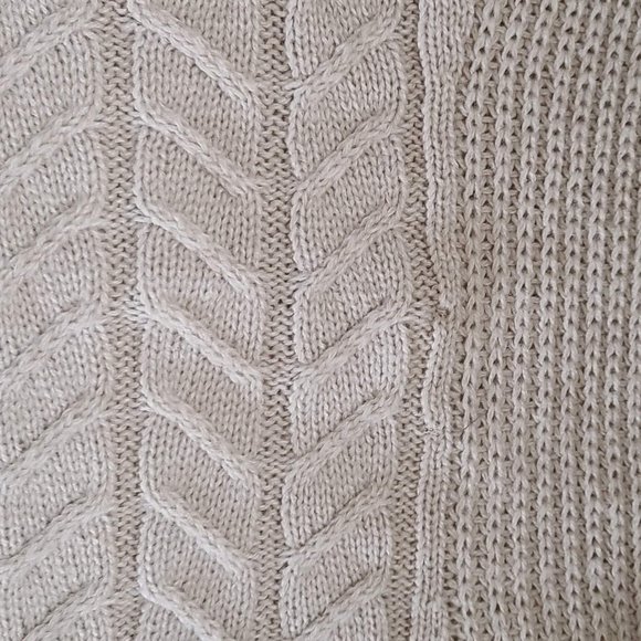 Knit Pullover Sweater - Picture 4 of 10